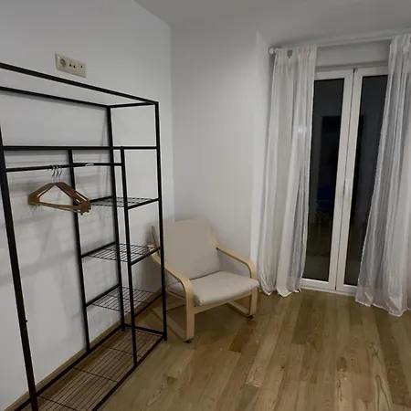 Pimo Entrerrios * Salas (Asturias)